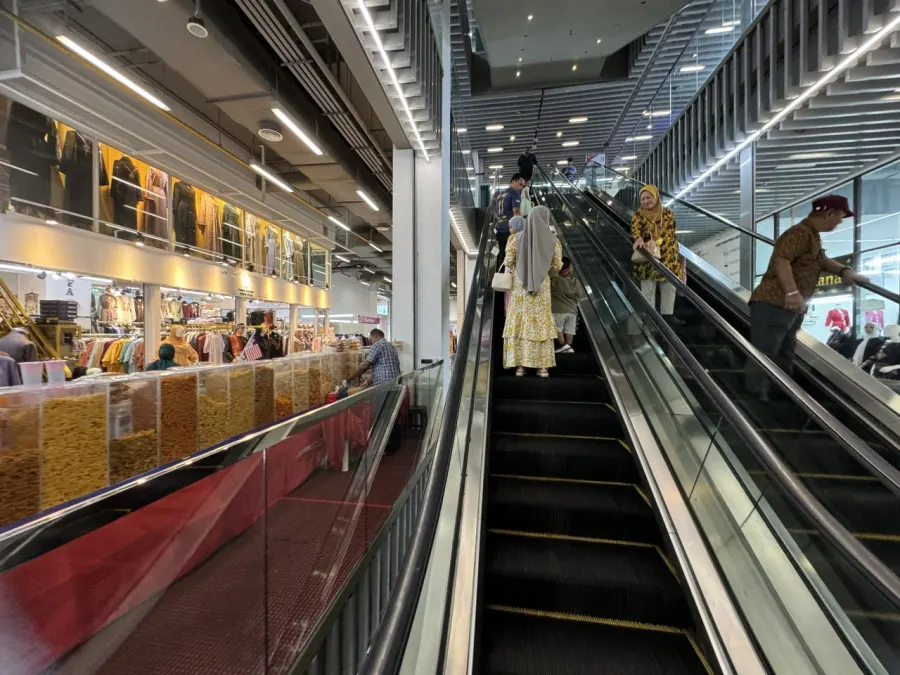Lot Runcit Untuk Disewa di Kenanga Wholesale City — 165 kaki persegi, Pegangan Bebas — gambar 5
