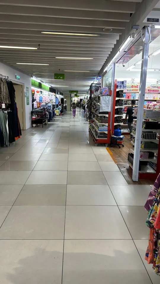 Lot Runcit Untuk Disewa di Kenanga Wholesale City — 165 kaki persegi, Pegangan Bebas — gambar 1
