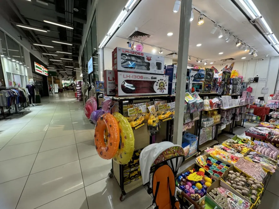 Lot Runcit Untuk Disewa di Kenanga Wholesale City — 165 kaki persegi, Pegangan Bebas — gambar 3